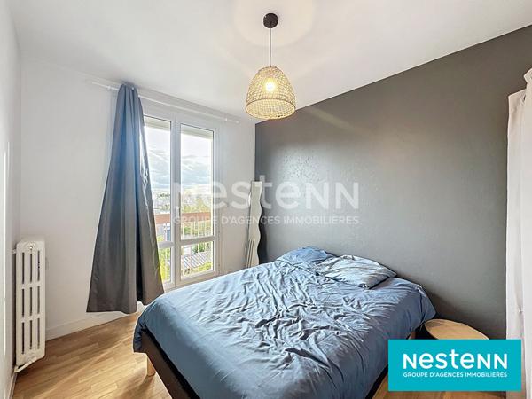 APPARTEMENT DERNIER ETAGE T2 LOUE AVEC BALCON ET PARKING PROCHE GARE