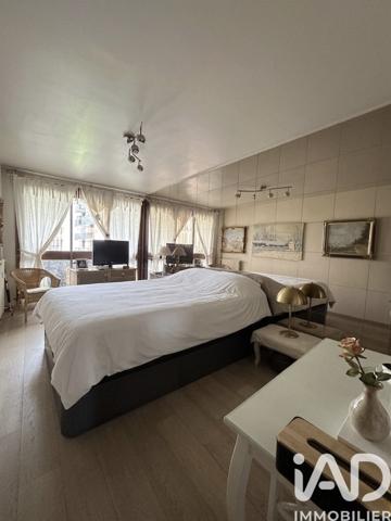 Appartement à vendre 3 pièces 71,22 m² Paris 19