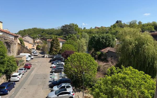 Appartement à vendre    2 pièces •  L'Arbresle