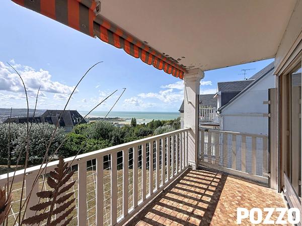 Trouville-sur-Mer Bel appartement traversant avec balcon, vue mer et parking TROUVILLE SUR MER