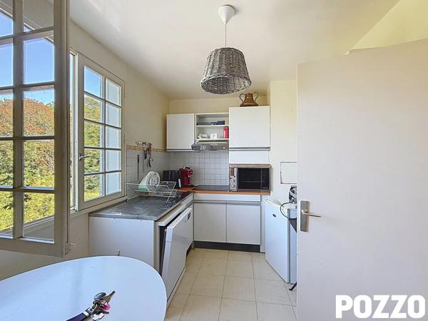Trouville-sur-Mer Bel appartement traversant avec balcon, vue mer et parking TROUVILLE SUR MER