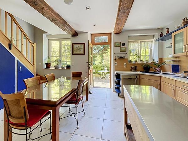 A VENDRE : Propriété d'exception - Longère normande de charme sur 5 hectares avec étang et dépendance MORTAIN BOCAGE