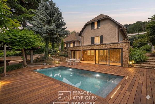 Propriété repensée avec piscine à Saint-Cyr-au-Mont-d’Or