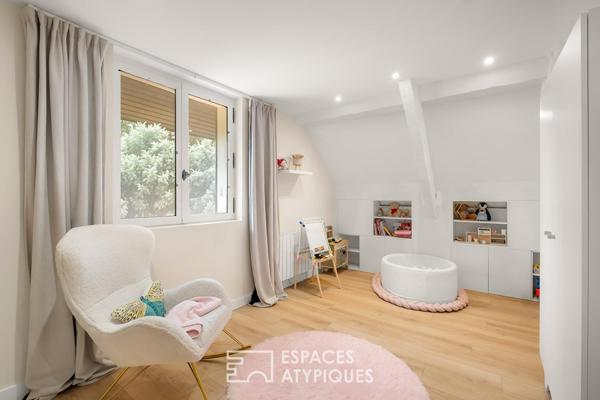 Propriété repensée avec piscine à Saint-Cyr-au-Mont-d’Or