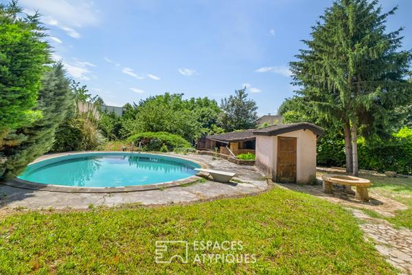 Propriété repensée avec piscine à Saint-Cyr-au-Mont-d’Or