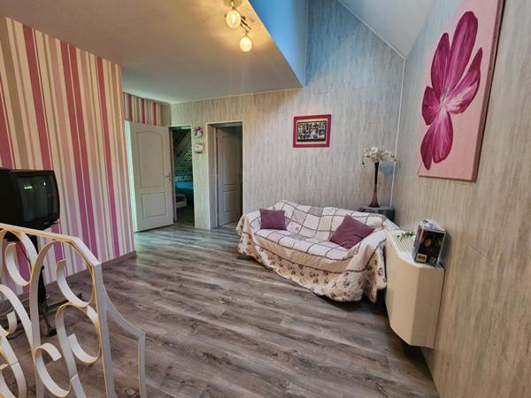 Maison Esvres 7 pièce(s) 246 m2