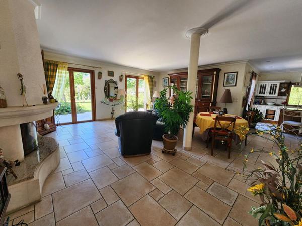 Maison Esvres 7 pièce(s) 246 m2