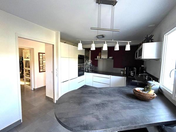 Maison Vernouillet 7 pièce(s) 200 m2 €730 000 ** - Référence 1099