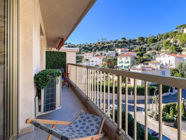 Appartement de 3 pièces au dernier étage avec terrasse et vue mer