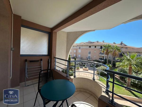 Appartement à louer 2 pièces 40.11m² Fréjus (83600)