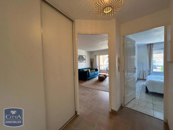 Appartement à louer 2 pièces 40.11m² Fréjus (83600)