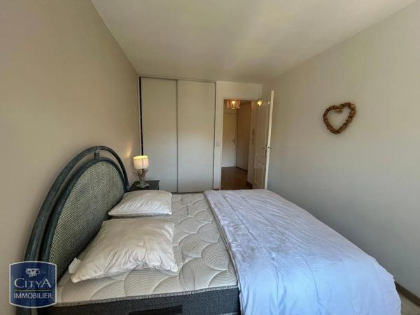 Appartement à louer 2 pièces 40.11m² Fréjus (83600)