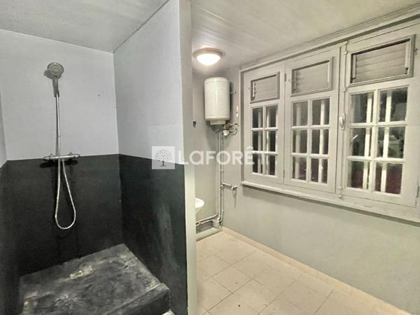 Location local commercial Case-Pilote - 95 m² - 1 615 €/mois