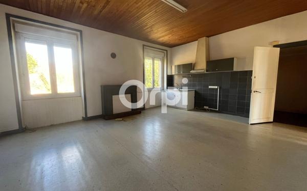 Immeuble à vendre    11 pièces •  Missillac