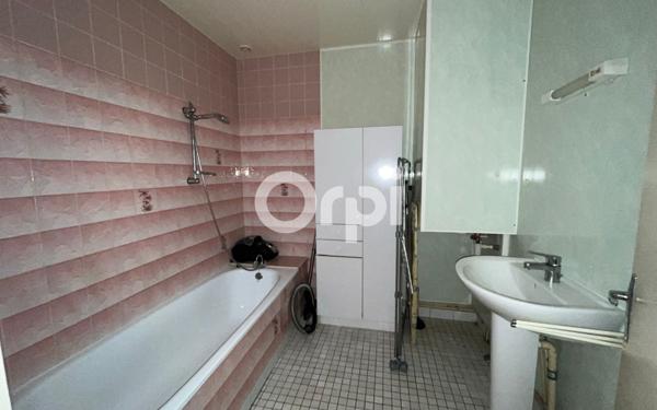 Immeuble à vendre    11 pièces •  Missillac