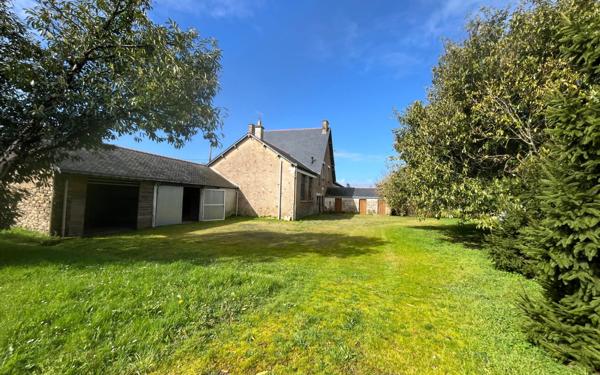 Immeuble à vendre    11 pièces •  Missillac