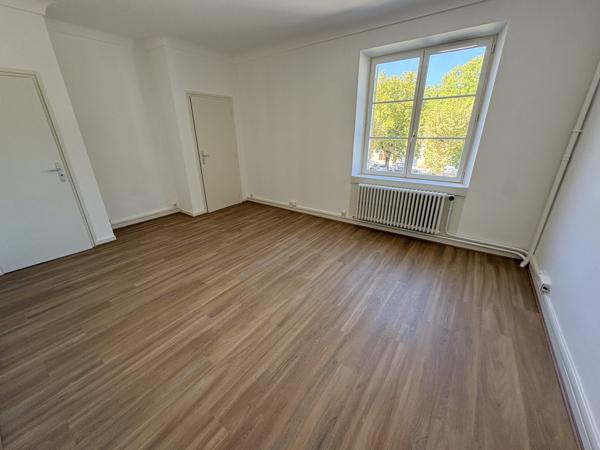 Grand T3 entièrement neuf