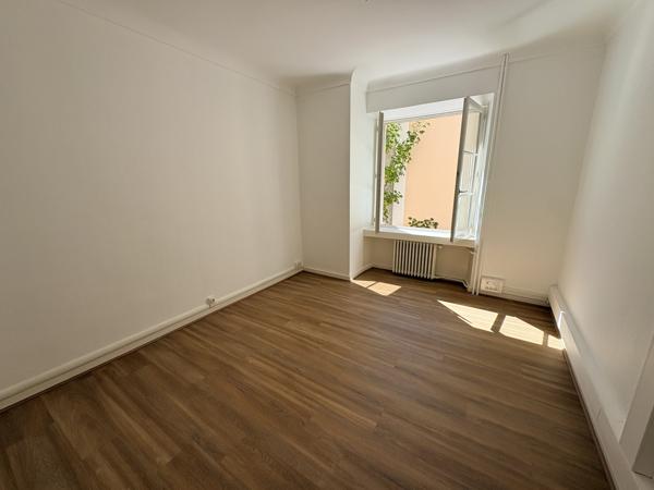 Grand T3 entièrement neuf