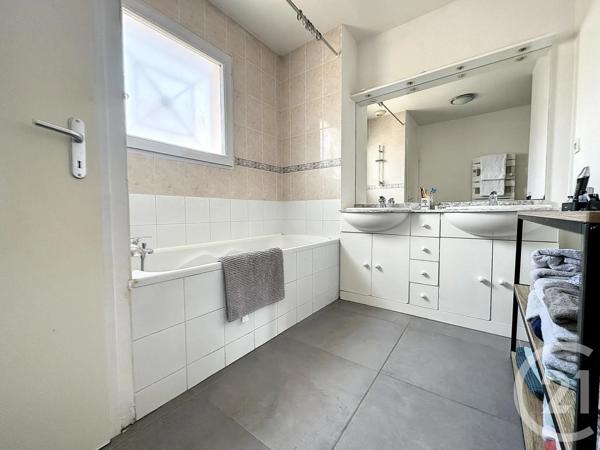 Maison à vendre  5 pièces - 105 m 2   NEGREPELISSE  - 82