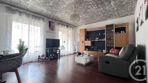 Appartement F3 à vendre  3 pièces - 67,11 m2 ST AFFRIQUE - 12