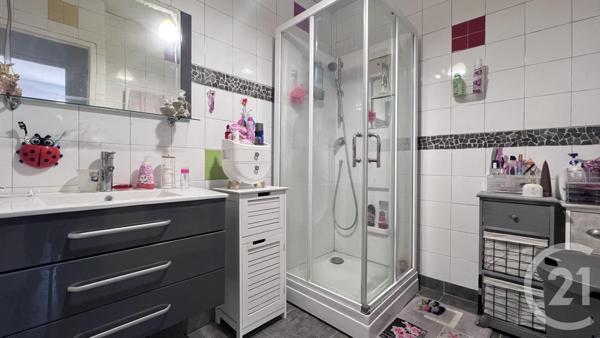 Appartement F3 à vendre  3 pièces - 67,11 m2 ST AFFRIQUE - 12