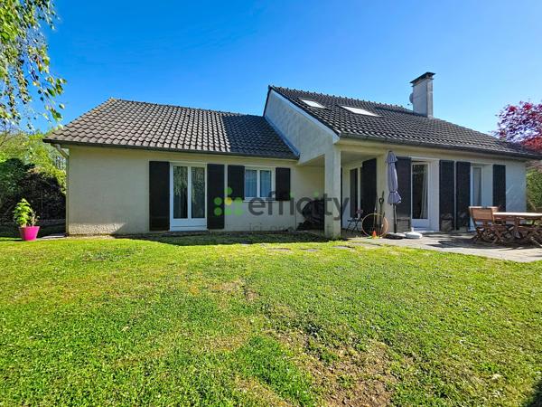 Maison
         7 pièces
        - 200 m² Exclusivité 459 900 € *