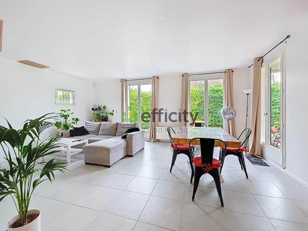 Maison 7 pièces - 200 m² Exclusivité efficity