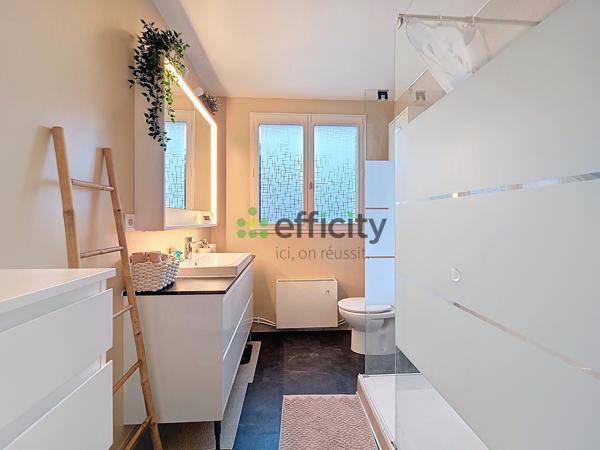 Maison 7 pièces - 200 m² Exclusivité efficity