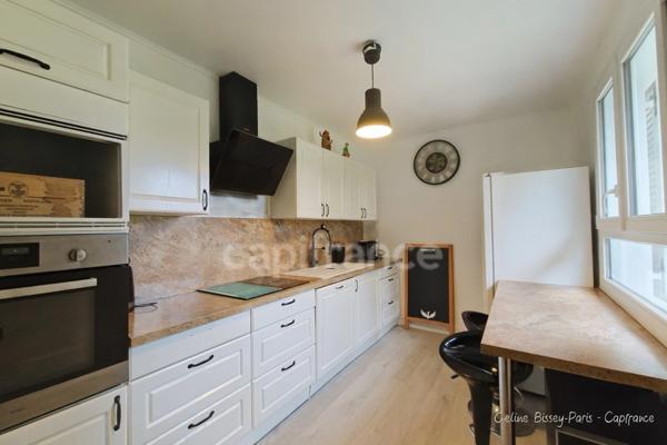 Maison 3 chambres, piscine 12X6 avec abri, terrain 3720M2 CHARNY (89)