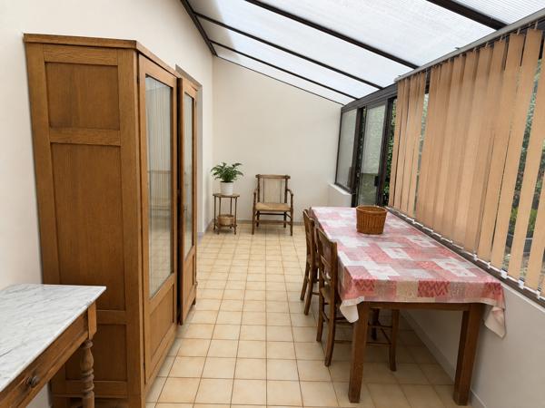 Maison familiale de 145 m² – 4 chambres, véranda et double garage, proche de toutes les commodité