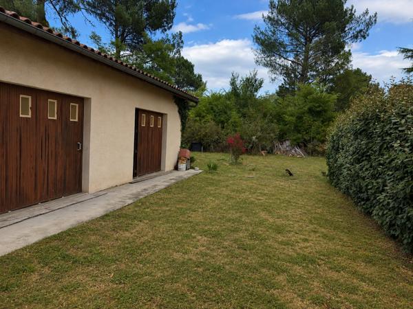 Maison familiale de 145 m² – 4 chambres, véranda et double garage, proche de toutes les commodité