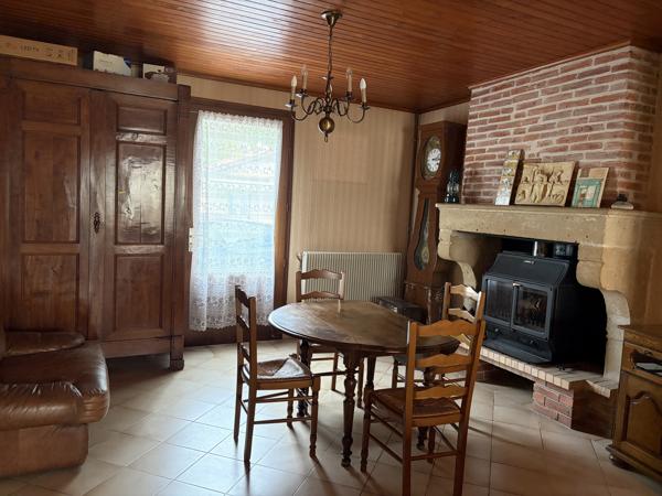 Maison familiale de 145 m² – 4 chambres, véranda et double garage, proche de toutes les commodité