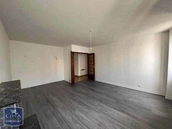 Appartement à louer 4 pièces 85.9m² Chambéry (73000)