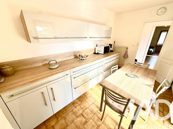 Maison à vendre 6 pièces 97 m² Pierrelatte