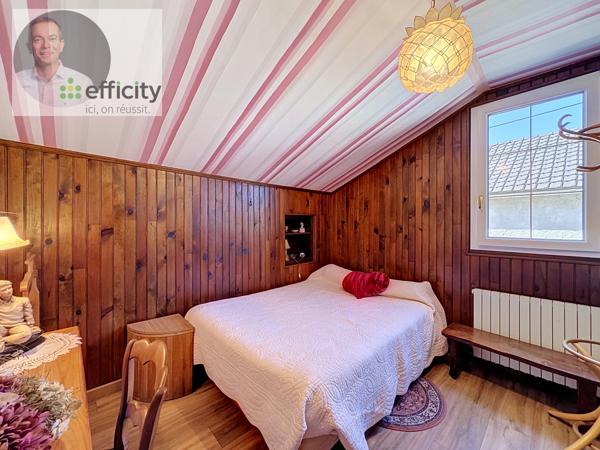 Maison
         7 pièces
        - 140 m² 225 000 € *