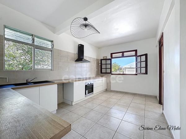 Maison à vendre 4 pièces LE GOSIER (971)