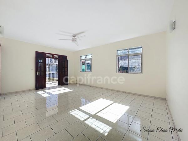 Maison à vendre 4 pièces LE GOSIER (971)
