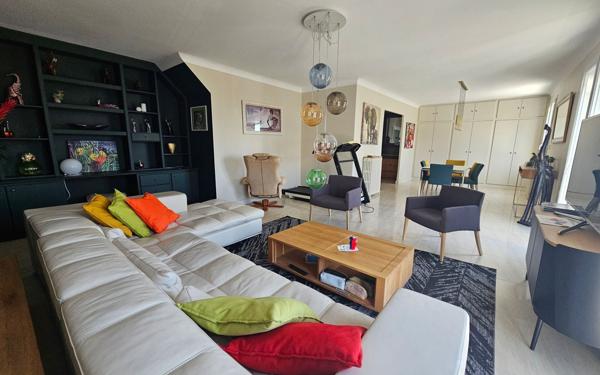 Appartement à vendre    5 pièces • 156,33 m2 Royan