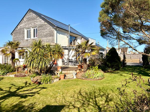 Vente Villa170 m² - 8 Pièces - AGON COUTAINVILLE (50230)