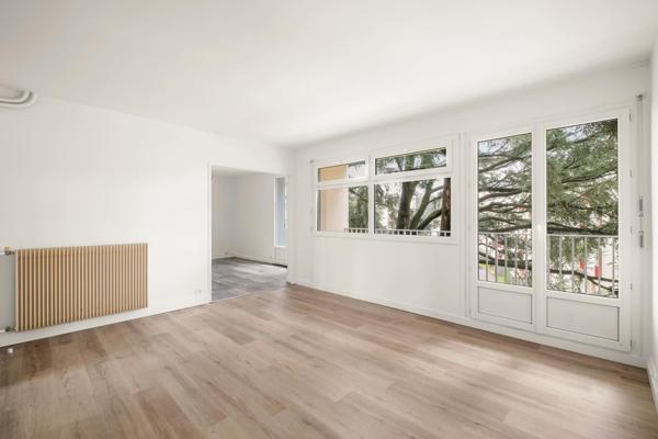 T4 rénové avec balcon et cave