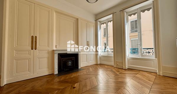 Location Appartement 2 pièces 49.23 m² - Lyon 69002