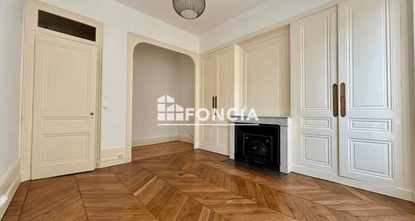 Location Appartement 2 pièces 49.23 m² - Lyon 69002