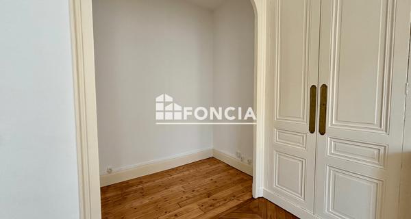 Location Appartement 2 pièces 49.23 m² - Lyon 69002