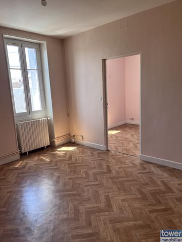 Appartement
                                                                                                                                                                                                                                                                                                                        3 pièce(s)                                                                                                                                                                                                          2 chambre(s)                                                                                                                                                                                                          50.7  m²