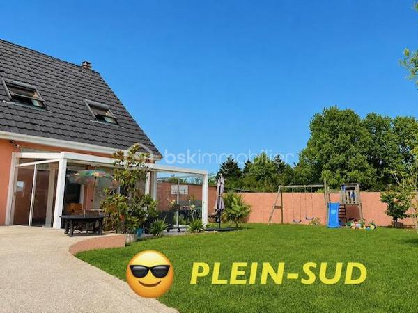 C'est à CALAIS ( proche de Marck ), que cette MAGNIFIQUE MAISON CONTEMPORAINE s'est installée en INDIVIDUELLE !

La PRESTANCE et la MAJESTE de ses 210 m2 de surfaces habitables + 30 pour le garage et l'atelier, vous offre une VUE PERIPHERIQUE sur un CADRE VERDOYANT.
Elle a choisi de s'installer dans ce SECTEUR et au fond d'une IMPASSE, pour sa TRANQUILLITE, et afin de s'y épanouir en toute SERENITE.
Pour parfaire à ses ATOUTS, les COMMERCES, les COMMODITES, L'A16 et L'A26 sont à seulement 3 minutes. 
Elle est proche de L'HOPITAL et de son rond-point, en direction de FRETHUN, BOULOGNE sur MER, GRAVELINES, DUNKERQUE, SAINT-OMER...
C'EST LE TOP DU POSITIONNEMENT !

Elle s'est posée en 2000 sur son TERRAIN de 900 m2 ( un ECRIN DE VERDURE ) parfaitement exposé PLEIN-SUD. 
Ses nombreuses places de PARKING et son GRAND GARAGE avec porte sectionnelle motorisée, vous permettrons de ranger et de protéger vos MOTOS, vos VELOS et vos VOITURES.
Son ATELIER déjà aménagé saura parfaire à VOTRE PASSION DU BRICOLAGE.

Sa JOLIE PORTE s'ouvre, elle vous souhaite la BIENVENUE et déjà SES FACETTES VOUS EBLOUISSENT !

En RDC : 
Elle vous présente son HALL avec sa GRANDE PENDERIE et une première commodité ( WC ), sa CUISINE entièrement équipée, son BUREAU, son CELLIER/LINGERIE, son IMMENSE et SUBLISSIME SEJOUR CATHEDRALE, son SALON et sa TERRASSE avec PERGOLA.

L' ETAGE : 
Il distribue 5 CHAMBRES ( dont une avec terrasse privative exposée SUD ), une MEZZANINE ( coin jeux ou bureau ), et une SALLE DE BAINS équipée d'une seconde commodité ( wc ).

Sa TERRASSE et son JARDIN sont baignés d'une BRILLANTE EXPOSITION SUD, et permettent l'organisation de GARDEN PARTY, de FARNIENTE régénérants, de BARBECUES en famille, et de vos séances de BRONZAGE ( Je vous conseille toutefois, de porter un petit maillot, car nous sommes sur la Côte d'Opale ).

Ses ESPACES, ses SURFACES, ses VOLUMES, sa LUMINOSITE sont EXCEPTIONNELS, et son AGENCEMENT très FONCTIONNEL.
Cette SCINTILLANTE MAISON est idéale pour l'épanouissement de votre GRANDE et BELLE FAMILLE...Elle saura vous apporter du BONHEUR, du PLAISIR, et ENCORE du PLAISIR !

Ses ASPECTS TECHNIQUES :
Son JOAILLIER a sélectionné de BEAUX MATERIAUX et MATERIELS, L'ISOLATION est PARFAITE ( classement énergétique en C ), les MENUISERIES sont en PVC DV / OB et volets roulants électriques, les VELUX sont eux aussi équipés de volets électriques extérieurs ( LE MUST ), le CHAUFFAGE est produit par 2 POMPES à CHALEUR AIR/AIR ( réversibles CHAUD et FROID ) et un POÊLE à BOIS, L'EAU CHAUDE est générée par un BALLON THERMODYNAMIQUE ( très économique ), la FIBRE est présente, la TOITURE est en PARFAIT ETAT, L'INSTALLATION ELECTRIQUE est comme NEUVE, et L'ASSAINISSEMENT est CONFORME...QUE VOULEZ-VOUS DE PLUS ?

Les NOTIONS ECONOMIQUES :
Sa consommation énergétique est maitrisée, et sa taxe foncière est de 1800 euros.

Vous souhaitez faire sa connaissance ? 
Il faut juste m'appeler Gilles O6 3O 89 OO O8...L'AGENT ( BIJOUTIER ) DES JOYAUX IMMOBILIERS !

Je vous invite à visiter mon site : BSK gilles fourrier ( à consommer sans modération )
Pour des acquéreurs potentiels,  nous sommes en recherche de biens immobiliers à vendre sur l'ensemble des Hauts de France.
N'hésitez pas à nous consulter pour la vente d'une maison,  d'un appartement,  d'un immeuble,  d'un fonds de commerce...Nous pourrons vous OFFRIR votre ESTIMATION,  et vous présenter les particularités de nos actions commerciales,  qui transforment nos ventes en de très belles réussites immobilières.