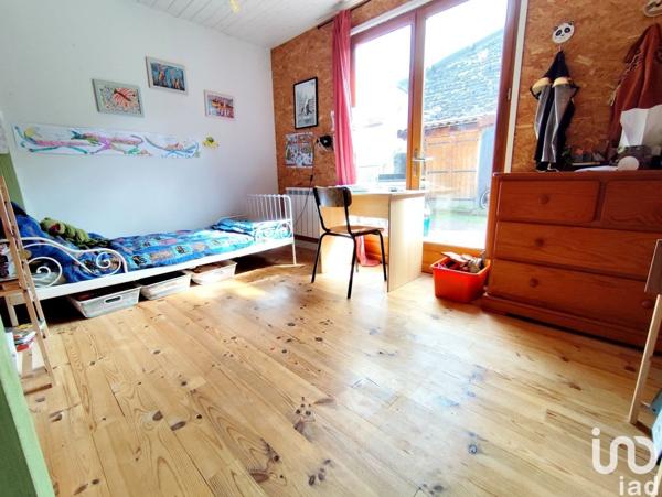 Maison 3 pièces de 80 m² à CELLULE (63200)