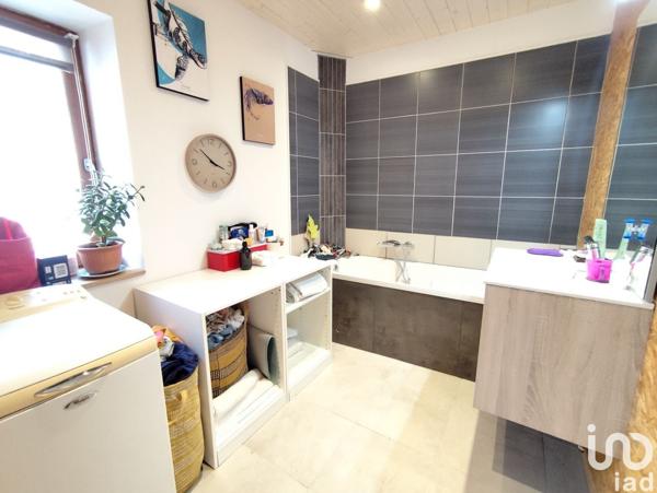 Maison 3 pièces de 80 m² à CELLULE (63200)