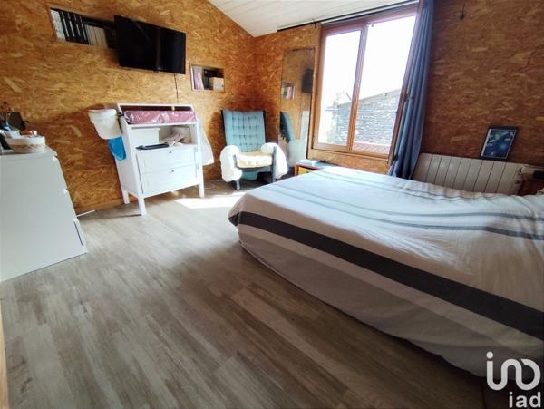 Maison 3 pièces de 80 m² à CELLULE (63200)