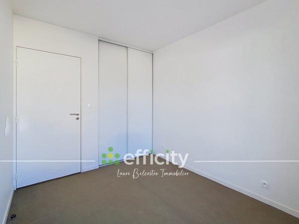 Appartement
         4 pièces
        - 75 m² Exclusivité 219 000 €*