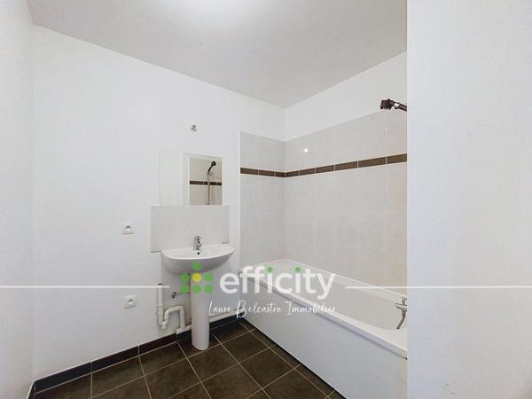Appartement
         4 pièces
        - 75 m² Exclusivité 219 000 €*